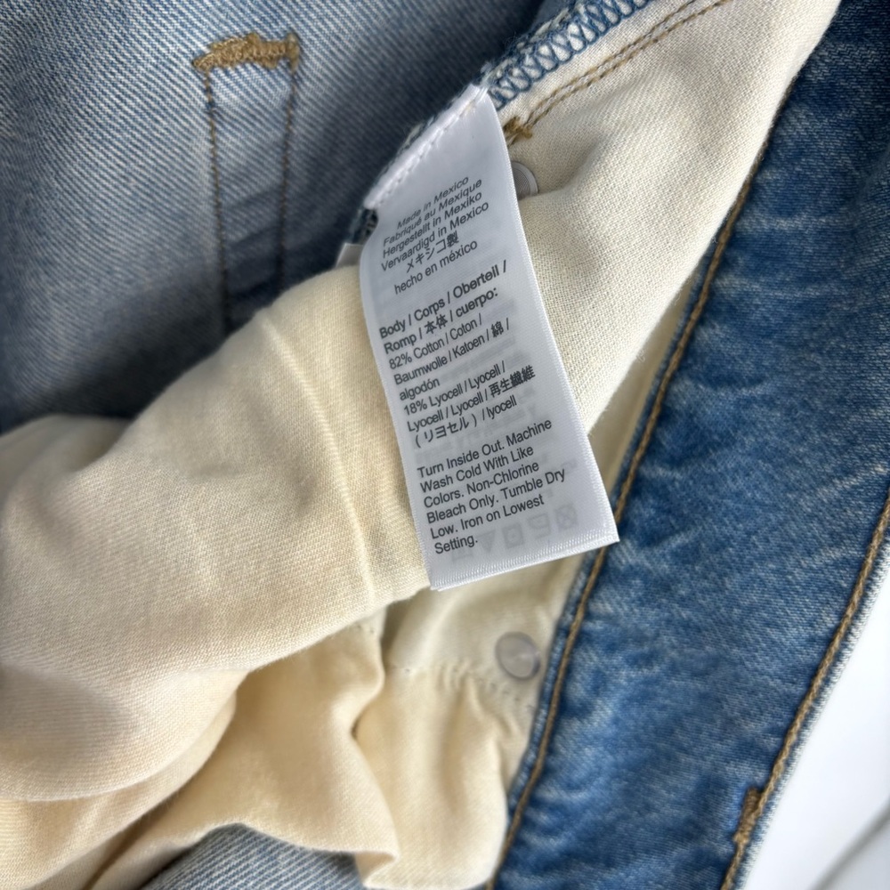 J CREW Mid Rise Slouchy Straight Jeans with Paint Splatter Ice Blue Wash Size 33 - Picture 12 of 12
